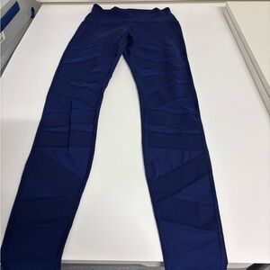 Lululemon Mesh Panel Leggings